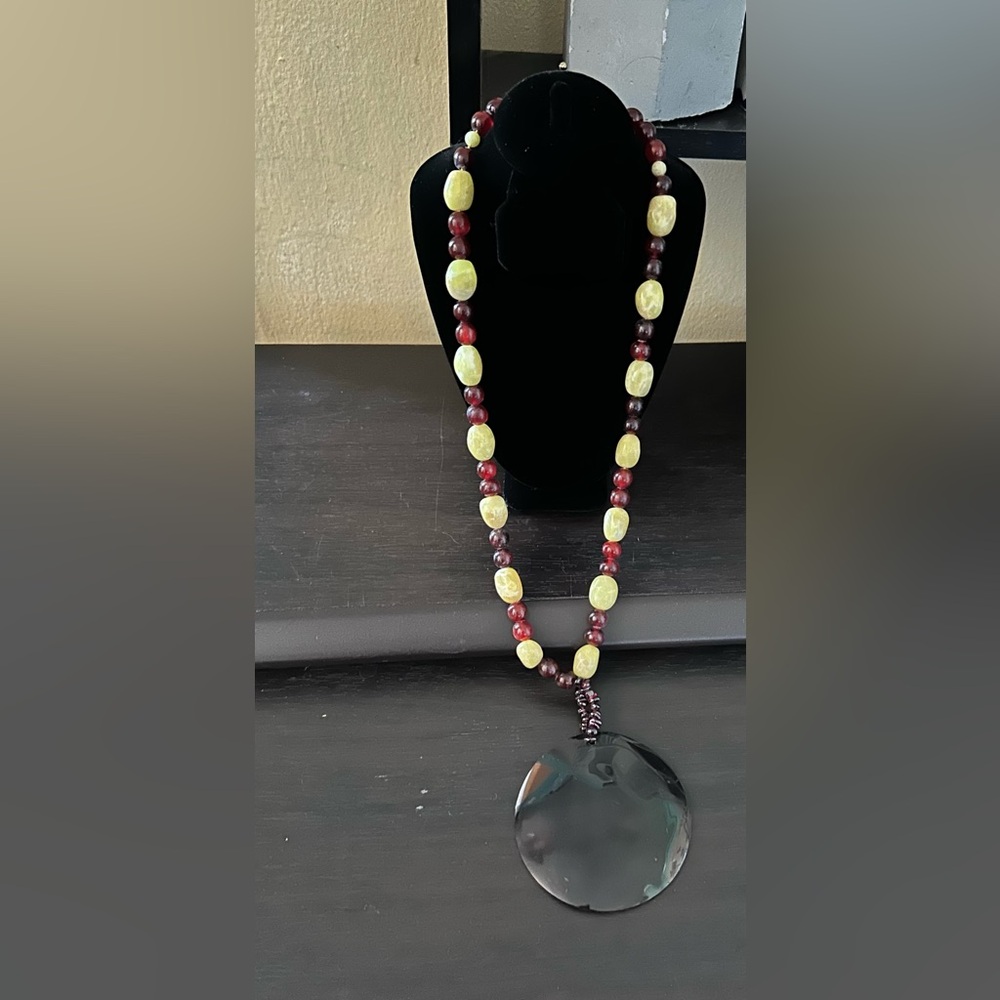 Elegant Beaded Necklace with Pendant